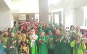 Masalah Sampah Diperbincangkan saat Apiaty K Amin Syam Silaturahmi dengan Pengurus BKOW Sulsel