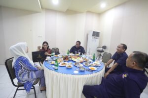 Didampingi Kader NasDem, Rachmat Gobel Bersama Sang Istri Makan Malam di Rujab Rudianto Lallo