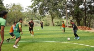 Ketika Pemkot–DPRD Makassar Berhadap-hadapan di Lapangan Hijau