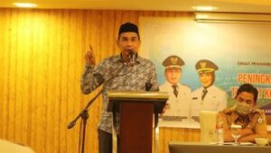 Sosialisasikan Program KB untuk Pria, Rudianto Lallo: Dua Anak Cukup Mi Pak