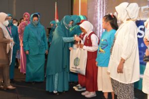 Peringatan HKG PKK Sulsel Bertabur Bantuan dan Penghargaan