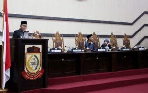 Rapat Paripurna Digelar di DPRD Makassar, Danny Pomanto Paparkan Dua Ranperda