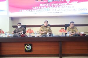 Bersama KPK, Sekda Sulsel Pimpin Rapat Evaluasi Capaian MCP Semester I