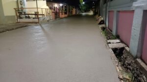 Danny Pomanto “Hadiahi” Jalan Cor ke Warga Manyikkoaya, Warga Ucapkan Terima Kasih
