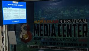 Pengunjung Bisa Akses Informasi Makassar F8 di Media Center Diskominfo