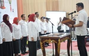 Istri Bupati Resmi Dilantik Jadi Ketua PMI Sinjai oleh Adnan YL