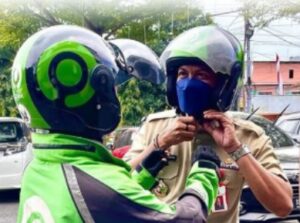 Ikuti Imbauan Danny Pomanto, Firman Pagarra Naik Ojol ke Kantor