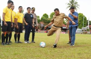 Buka Gattareng Cup, Andi Utta Pimpin Doa untuk Korban Stadion Kanjuruhan Malang