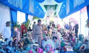 Yayasan Dewi Natalia Bersama Dinsos Makassar Nikahkan 50 Pasangan secara Gratis di Lorong Wisata