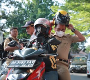 Wali Kota, Wawali Hingga Sekda Kompak Naik Ojol ke Tempat Tugas
