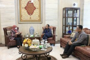 Jajaki Kolaborasi, Dosen Senior University of Canberra Australia Temui Walkot Makassar