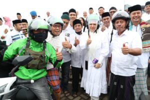 Spesial HUT Kota, Gojek Beri Potongan Harga Bagi Jamaah Shalat Subuh Berjamaah