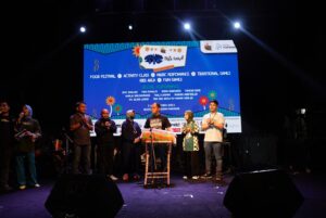 Wali Kota Danny Hadiri Acara Makassar Culinary Night Vol 2 di Fort Rotterdam