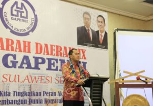 Walkot Makassar Bicara Persaingan Teknologi di Musda GAPENSI Sulsel