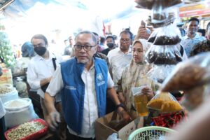 Mendag Zulhas Jempol Peran Danny Pomanto Jaga Stabilitas Harga di Makassar