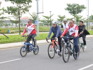 Gowes Bersama Peserta APEKSI, Danny Pomanto Kenalkan Kota Makassar