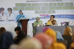 Bersama Anggota DPRD Makassar, Indira Yusuf Ismail : Cegah Stunting, Wujudkan Keluarga Berkualitas