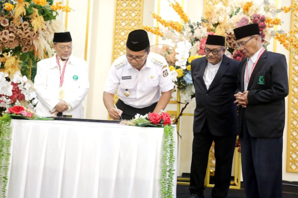 Perkuat Keimanan Umat, Danny Pomanto Sebut Makassar Butuh Peran Alim Ulama dan Tokoh Agama