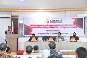 Buka Sosialisasi Bawaslu Sinjai, Plh Sekda Tekankan ini ke ASN