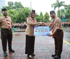 Diguyur Hujan, Fatmawati Rusdi Semangati Peserta Lomba LT II Kwartir Cabang Panakukkang