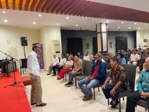 Di Depan Ratusan Masyarakat Biringkanayya, Ketua DPRD Makassar Terima Keluhan Soal Banjir