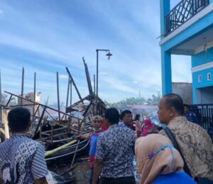 Disperkim Makassar Turun Tinjau Lokasi Korban Kebakaran di Manggala