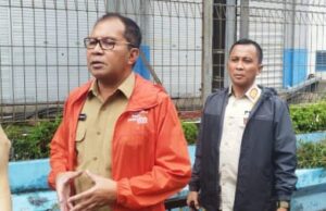 Kasatpol PP Selalu Hadir di Belakang Danny Pomanto saat Situasi Darurat Banjir