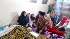 Camat Rappocini Melayat ke Rumah Duka dan Sampaikan Belasungkawa