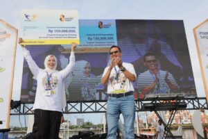 HUT ke-8 Bank Mandiri Taspen, Serahkan CSR Rp 100 Juta Tangani Stunting di Makassar