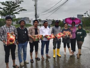 Yayasan Bentukan Ketua DPRD Rudianto Lallo Bantu Korban Banjir di Makassar