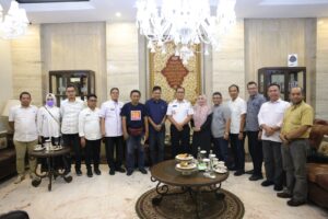 Pengurus IKA Unhas Bone Segera Dilantik, Danny Pomanto: ‘Jadilah Raja di Teluk Bone’