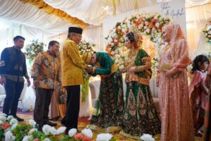 TP Bersama Mitra Fakhruddin dan Asman Bahas Pilkada Enrekang di Acara Pernikahan Adik Irpan