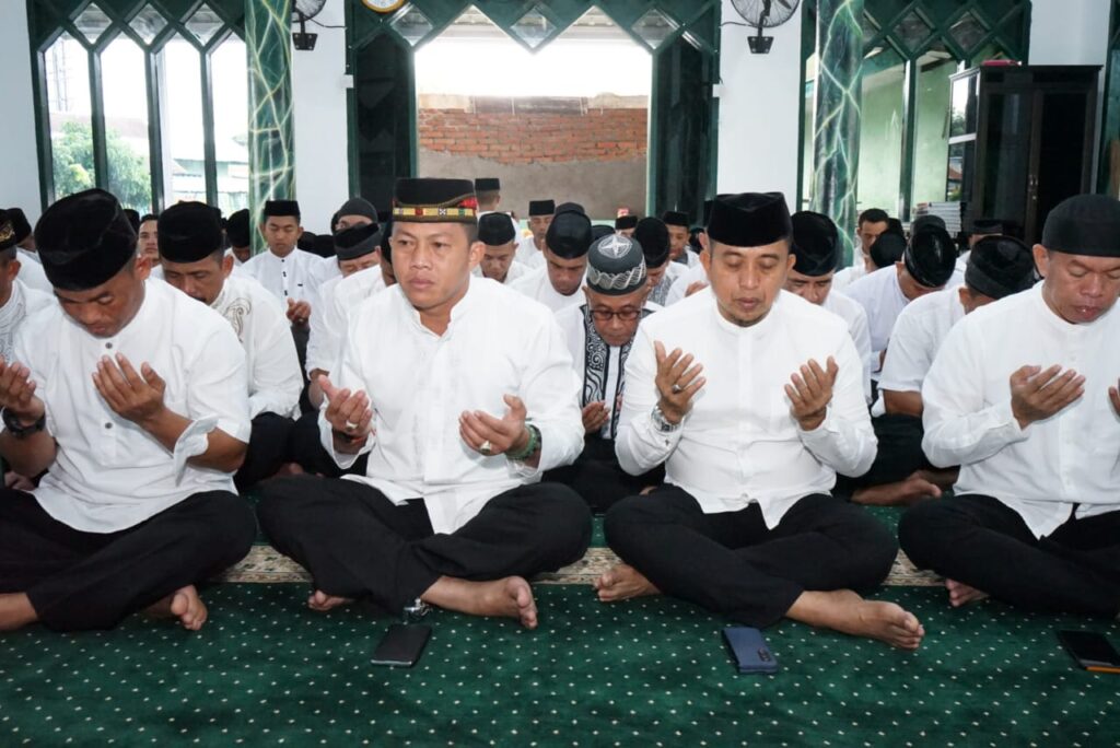 Dipimpin Jenderal Dudung dan Dihadiri Wapres, Kodim Gowa–Rindam XIV/Hsn Ikuti Virtual Istighosah Kubro Isra’ Mi’raj