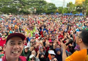 Jalan Sehat ‘Anak Rakyat’ di Biringkanaya Bak ‘Lautan Manusia’