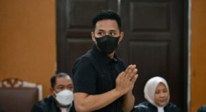 Breaking News: Hakim Vonis Bharada E 1 Tahun 6 Bulan