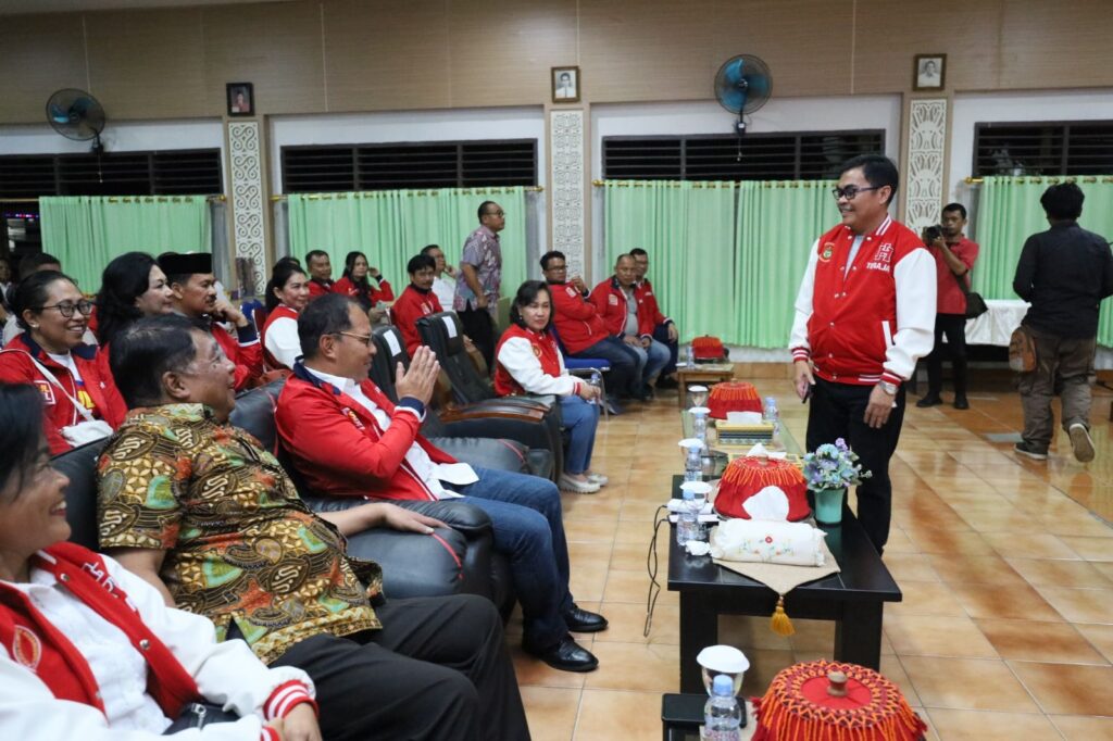 Bupati Toraja ke Danny Pomanto: Jangan Jemu-Jemu Berkunjung ke Toraja