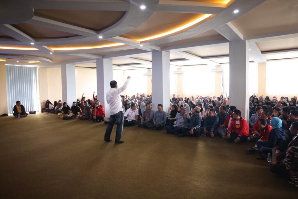 Beri Kuliah Umum di UMS Rappang, Danny Pomanto Ajak Mahasiswa Jadi Pemimpin Masa Depan