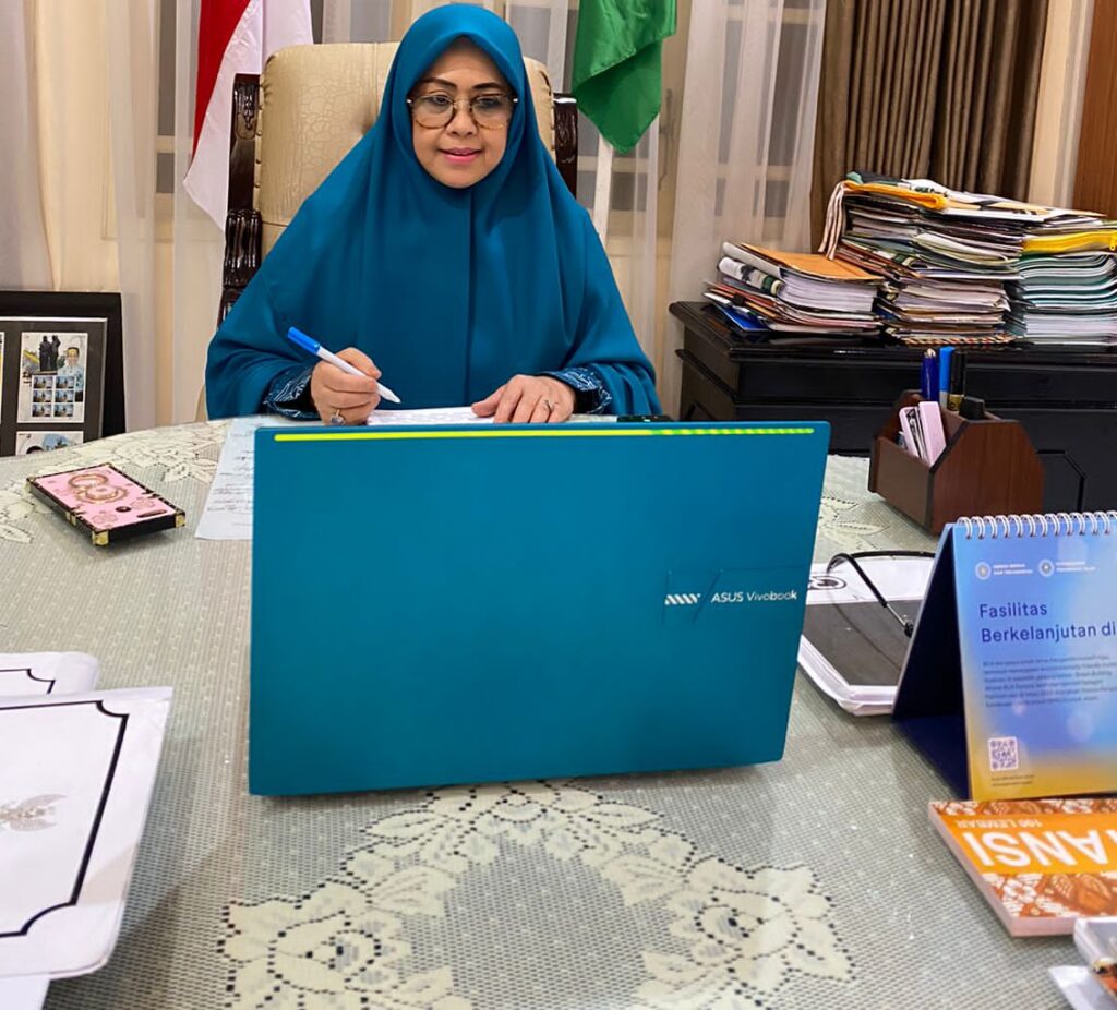 Erna Rasyid Taufan Launching Puspaga PeduliTa’ Talk Ramadan Series