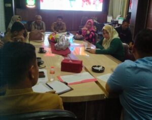 Gelar Rapat Koordinasi Bersama Lurah, Ini Arahan Camat Panakkukang