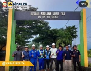 Tim IPLT BLUD PAL DPU Makassar Ambil Sampel Lumpur Tinja IPLT Nipa-Nipa