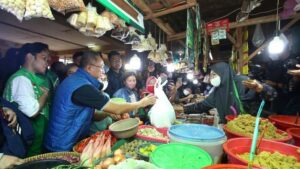 PD Pasar Makassar Raya Tekor Ratusan Juta, Publik Minta Direksinya Dicopot!