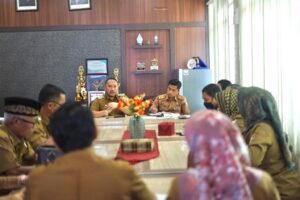 Camat Panakkukang Gelar Rakor Hingga Kumpulkan Jajaran Lurah dan Pejabat Struktural