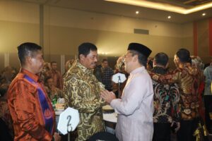 Didampingi Istri, Danny Pomanto Hadiri Malam Kenal-Pamit Kapolda Sulsel