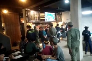 Satpol PP Geruduk 8 Ball Pool and Cafe di Kecamatan Ujung Pandang