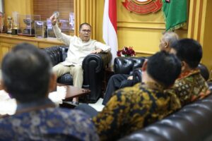 Didampingi Kepala BPKAD, Walkot Makassar Terima Kunjungan Kanwil Ditjen Perbendaharaan Sulsel 