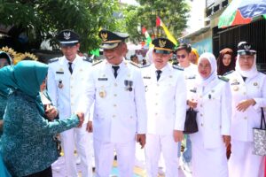 Camat Mamajang Dampingi Bupati Kepulauan Tanimbar Kunjungi Longwis Houston Cendana