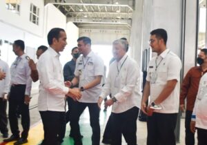 ASA Saksikan Jokowi Resmikan KA Makassar-Parepare