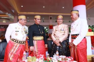 Keakraban Danny Pomanto, Fashar & Amran Sulaiman di Acara Mattompang Arajang