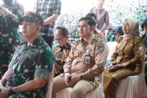 Camat Mamajang Dampingi Danny Pomanto Resmikan Bedah RTLH Bersama Jenderal Dudung