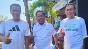 Usai Jalan Sehat, Ketum IKA UINAM & Unhas Santap Coto Bareng